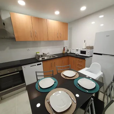 Summer House Апартаменты Сан-Мартинью-ду-Порту