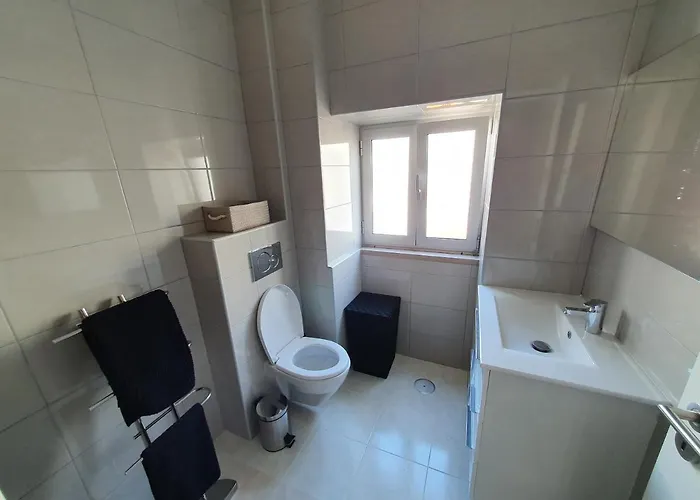 Апартаменты Summer House Сан-Мартинью-ду-Порту